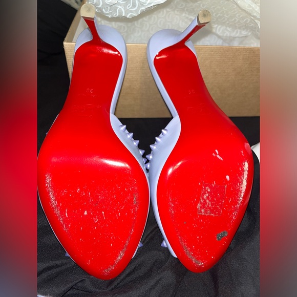 Christian Louboutin - Picture 4 of 7